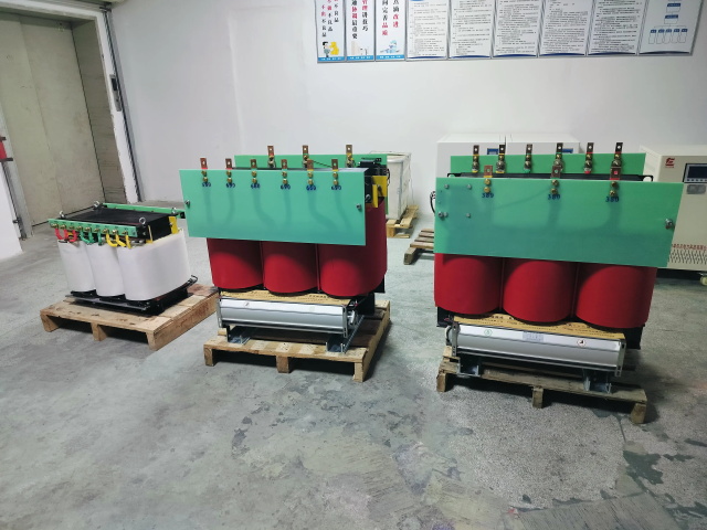 和林格尔KS11-1000KVA矿用变压器